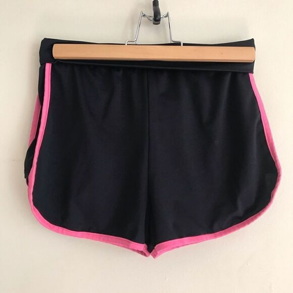 Fashion Nova Athletic Pink Trim Shorts - Picture 1 of 2